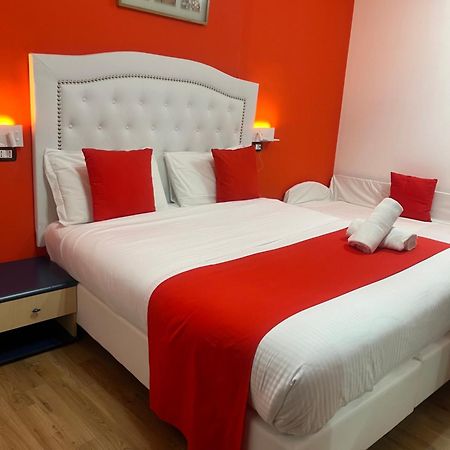 Hotel Veronese Генуя Экстерьер фото