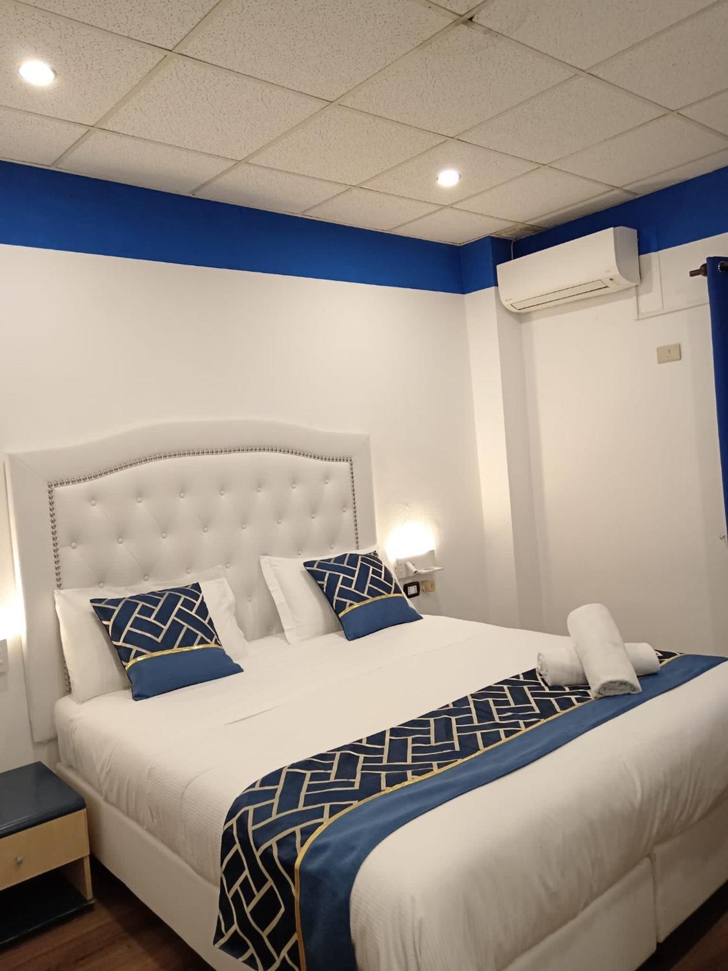 Hotel Veronese Генуя Экстерьер фото