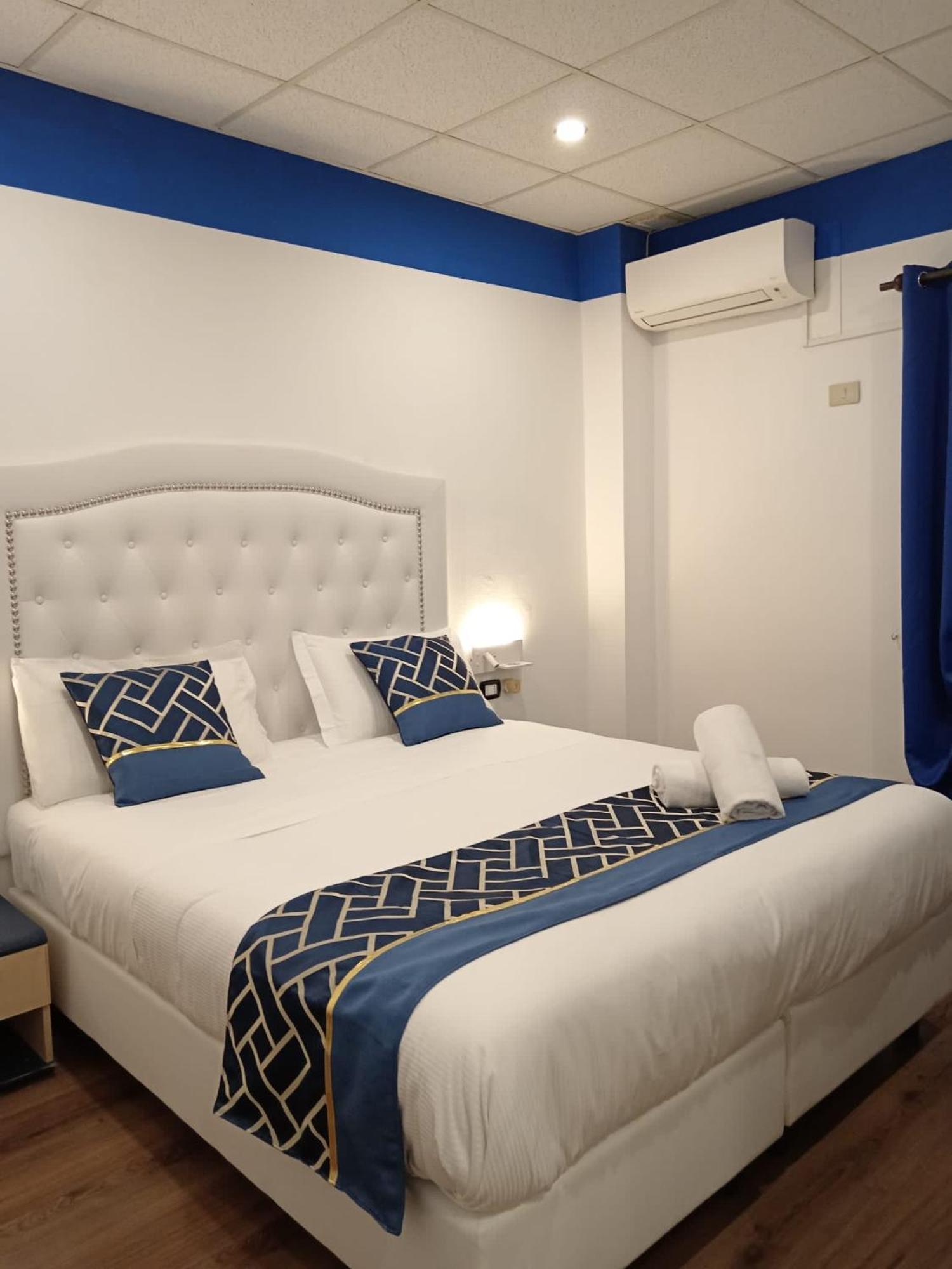 Hotel Veronese Генуя Экстерьер фото